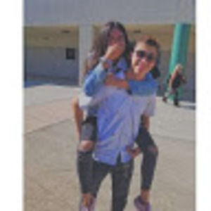 Meet your Posher, Emiliana